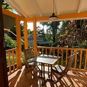 Les Cycas Guest house Saint-Claude