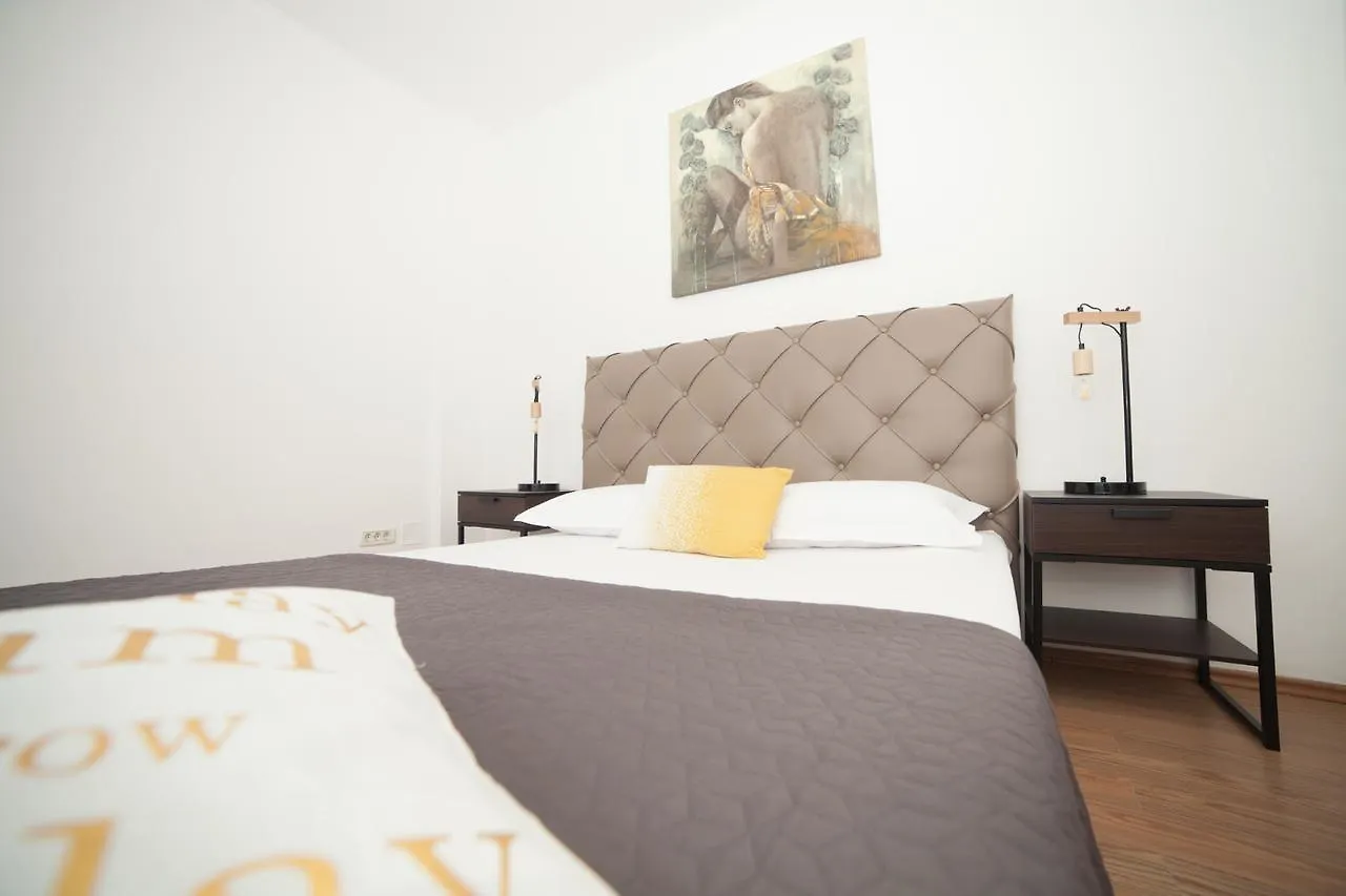 Smart Rooms Boekarest Gasthuis