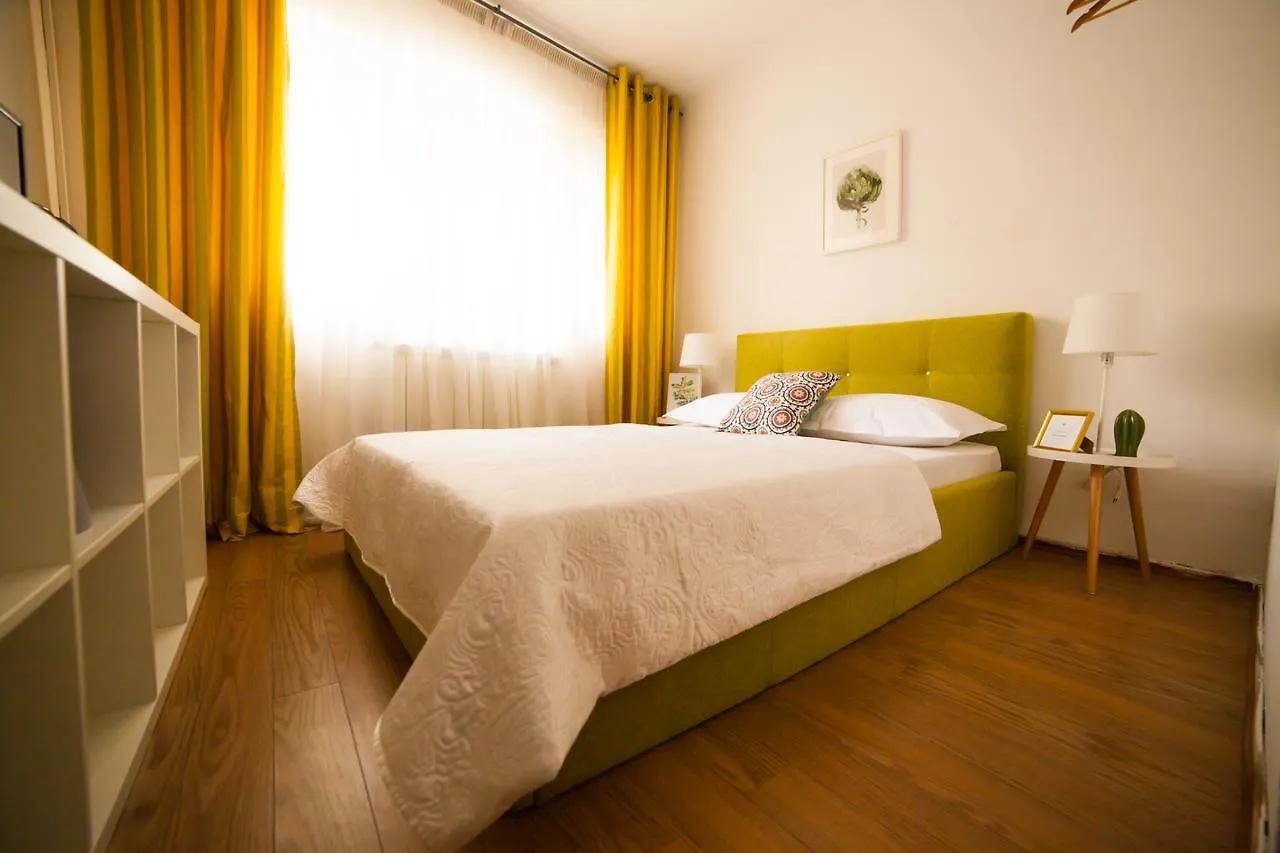 *** Guest house Smart Rooms Bucharest Romania