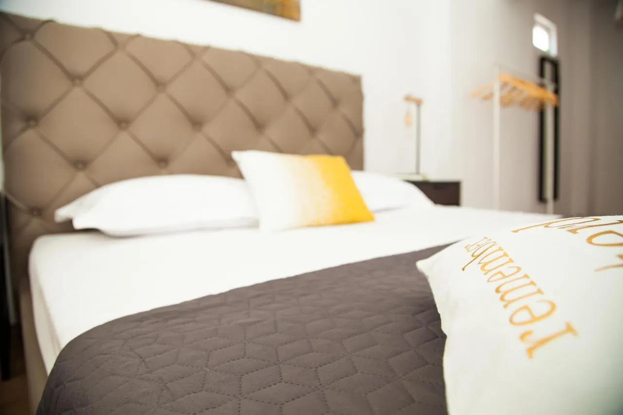 *** Guest house Smart Rooms Bucharest Romania