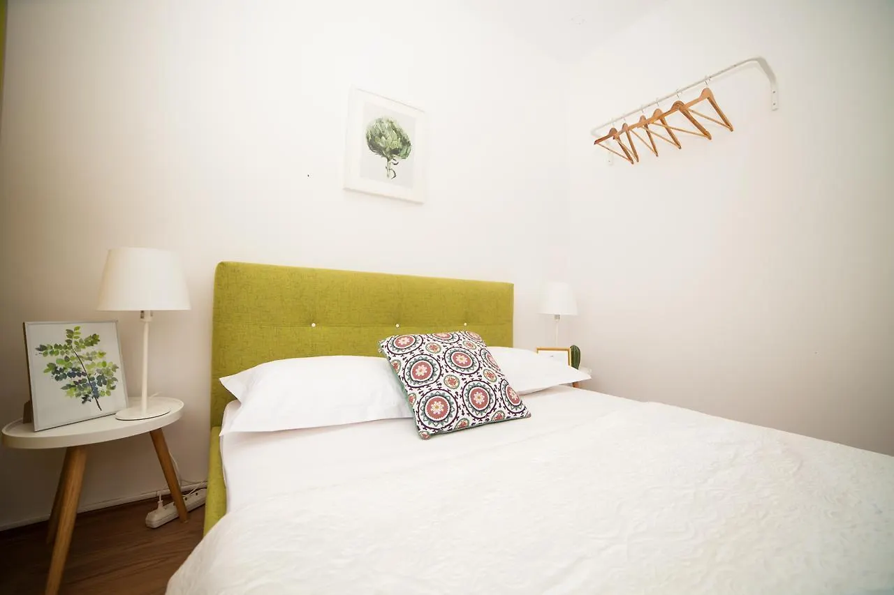 Smart Rooms Boekarest Gasthuis