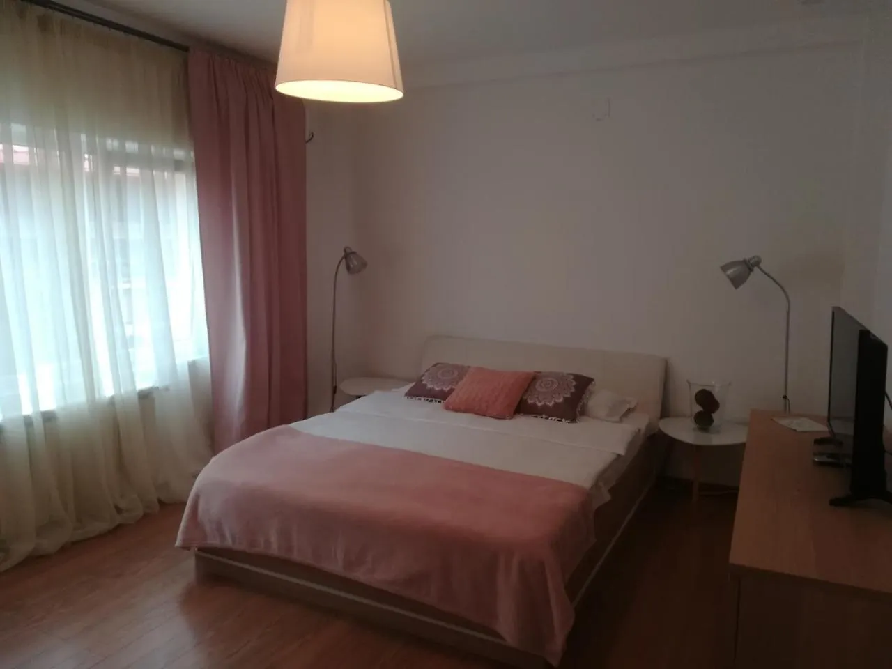 Smart Rooms Boekarest Gasthuis