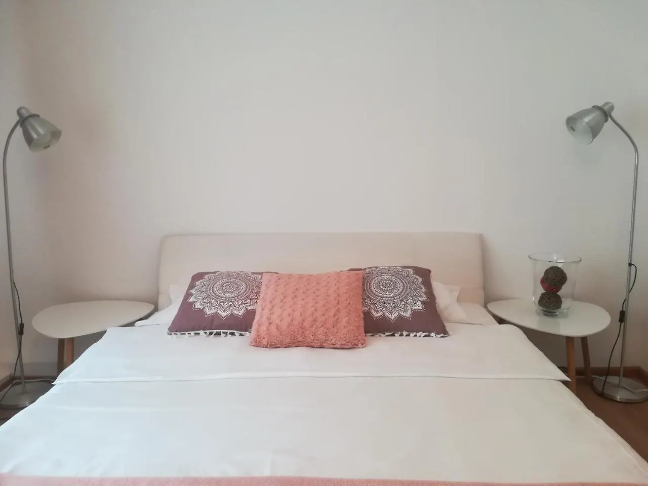 Guest house Smart Rooms Bucharest